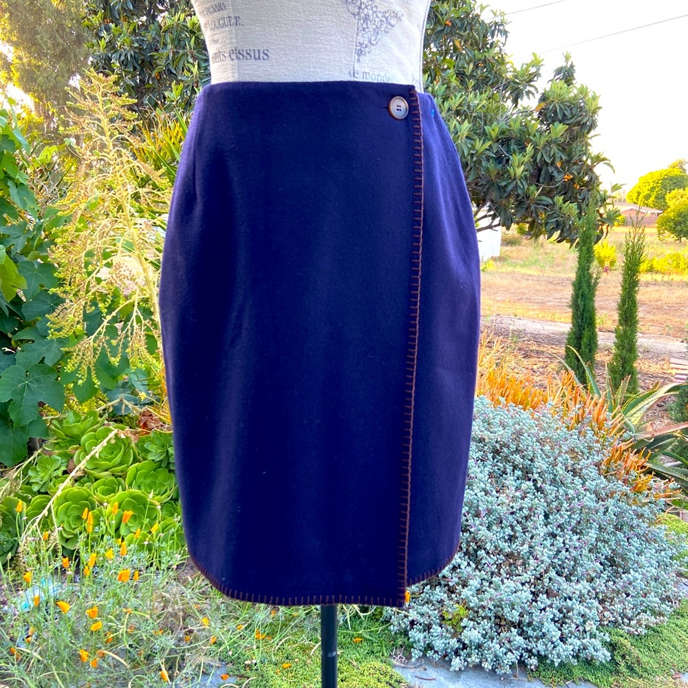 Brooks Brothers wool wrap skirt in Navy blue
